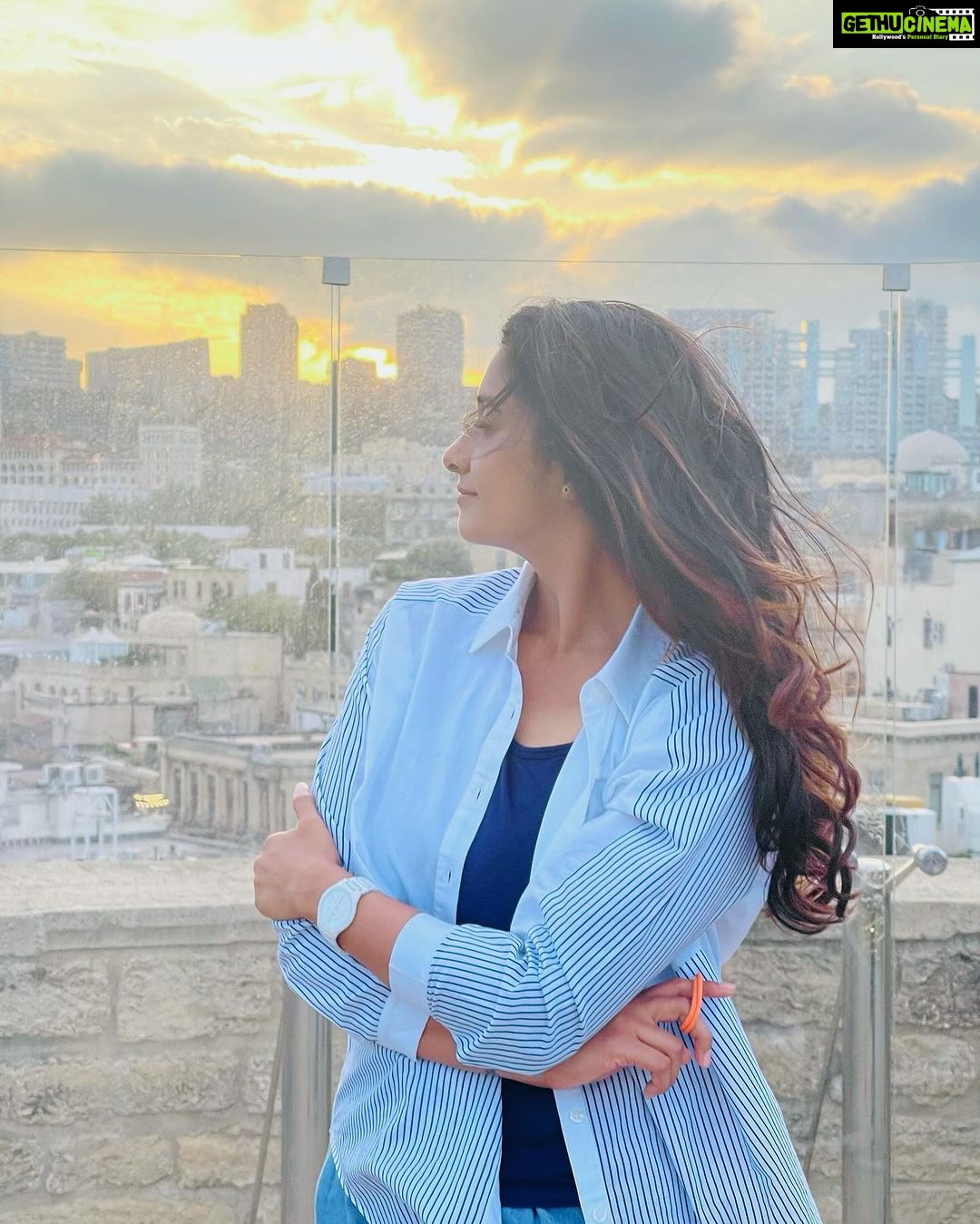 Priya Bhavani Shankar Instagram - It’s the time of the day we fall in love 🤍