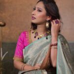 Priya Marathe Instagram - In frame : @priyamarathe ♥️ Makeup Artist : @youbyaboli Photography : @portraits_by_chinmay Outfit : @houseofhind Jewellery : @avante_in_artistic_pursuit Shoot managed by @youbyaboli . . . . #priyamarathe #actress #photoshoot #explore #marathiactress #oldsongs #instagood #instagram #tuzechmigeetgaatahe #pavitrarishta #fyp #punemakeupartist #maharashtrian #marathimulgi #trending #mumbaimakeupartist #celebritymakeupartist @maharashtrian_bride @marathi_weddingz @marathicelebrityofficial @marathi_celebrities_fc @marathiactresschannel @marathi_actress @instantmarathi_official @marathistar @marathi_weddings @priyamarathe.official @_priyamarathefc_