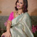 Priya Marathe Instagram - In frame : @priyamarathe ♥️ Makeup Artist : @youbyaboli Photography : @portraits_by_chinmay Outfit : @houseofhind Jewellery : @avante_in_artistic_pursuit Shoot managed by @youbyaboli . . . . #priyamarathe #actress #photoshoot #explore #marathiactress #oldsongs #instagood #instagram #tuzechmigeetgaatahe #pavitrarishta #fyp #punemakeupartist #maharashtrian #marathimulgi #trending #mumbaimakeupartist #celebritymakeupartist @maharashtrian_bride @marathi_weddingz @marathicelebrityofficial @marathi_celebrities_fc @marathiactresschannel @marathi_actress @instantmarathi_official @marathistar @marathi_weddings @priyamarathe.official @_priyamarathefc_