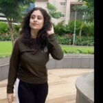 Priyaa Lal Instagram - Mood 🌧 #monday #instagram #reels #rainyday #reelsviral #reelsvideo #mood #windy #videos #reelsinstagram #viral #trendingreels #reelsindia #trendingreels #instagood #reelsindia #tamil #tamilsongs #rainy #monsoon