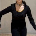Priyaa Lal Instagram - Rakkamma 🖤 #kannadasongs #dancereels #kannada #dance #reels #rararakkamma #vikranthrona #reelsinstagram #trendingnow #jacquelinefernandez #viral #instareels #dancevideo #trendingreels
