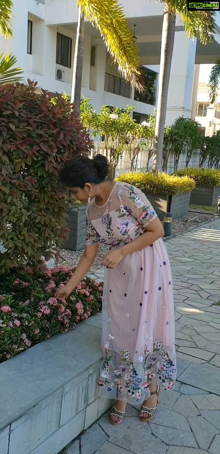 Priyaa Lal - 1.9K Likes - #goodmorning