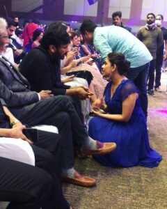 Priyaa Lal Instagram - With the two legends of Indian Cinema  Bharathiraja sir  Chiranjeevi garu 
Favorites ❤

#lastnight #hyderabad #telugu #award #show #indiancinema
#memories #chiranjeevi
