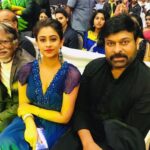 Priyaa Lal Instagram – Moment of the day ❤ 
With the one and only chiranjeevi garu

#chiranjeevi  #telugu #filmawards #2021 Novotel Hyderabad Convention Centre
