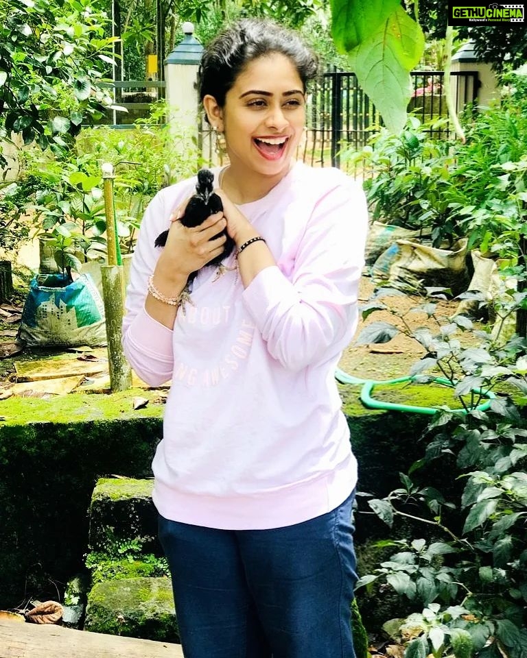 Priyaa Lal Instagram - Happiness is enjoying the little things in life 🐥❤ #happysoul #instagram #candid #chic #loveforanimals #village #chicks