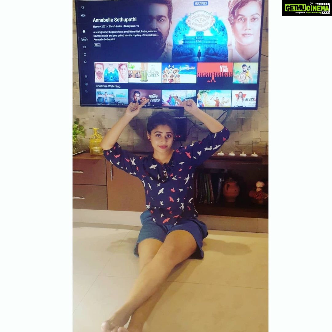 Priyaa Lal Instagram - Finally #AnnabelleSethupathi is out on @disneyplushotstar now.. Given my voice for taapse as (Annabelle), hope u guys will like it... Dont miss out on this absolute entertainer. #movietime #disneyhotstar #annabellesethupathi #instahappiness #weekendvibes #friday