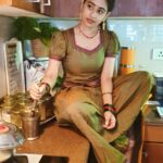 Priyaa Lal Instagram - Happy Sankranti and Happy Pongal to all 🌼🌸❤ Little helper in the kitchen gearing up for sankranti #sankranti #pongal #bhogi #celebrations #festival #vibes #2021