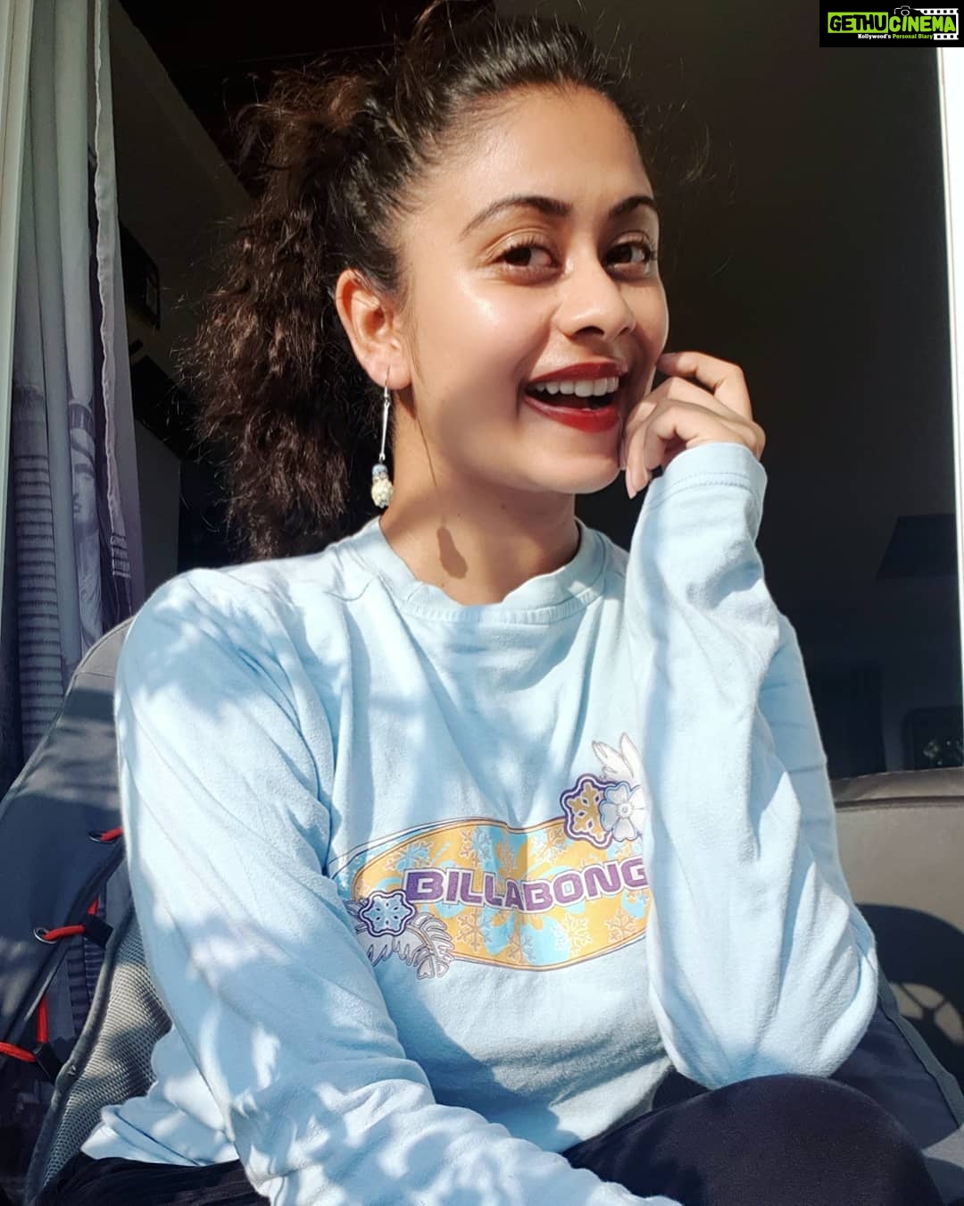 Priyaa Lal - 1.4K Likes - #selfie #monday #blues #lockdown 💙
