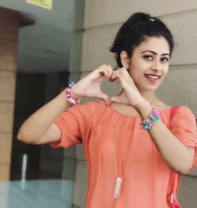 Priyaa Lal Instagram - Sending love and positive vibes to all 🧡💛
#lockdown #days