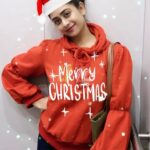 Priyaa Lal Instagram - Wishing Everyone a Merry Christmas 🎅 🎄 ❤ #sunday #festive #christmas #merrychristmas #holiday #december #xmas #santa #post #instagram #picoftheday #christmastime #holidayseason