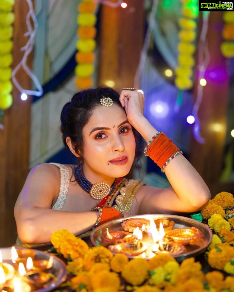 Priyanka KD Instagram - Happy Diwali 🪔 ….. #priyankakholgade #photography #photooftheday #instagram #instagood #love #lifestyle #diwali #diwalifestival #festival #indianfestival #maharashtra