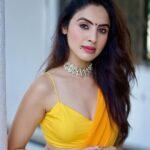 Priyanka KD Instagram – किसी की दुनिया चाहत मैं बरबाद है ….. 

#priyankakholgade #instagram #instadaily #photography #photooftheday #sareelove #saree #yellow #sareelover #sareefashion #pose #photo #mumbai #maharashtra #hyderabad #telugu #teluguactress