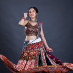Priyanka KD Instagram – Costume : @heenadesignerstudio.fabrics 

#priyankakholgade #photography #photooftheday #picoftheday #instagram #instadaily #mumbai #navratrilook
