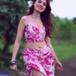 Priyanka KD Instagram - Par mainu chahiye 🤪…. #priyankakholgade #reelsinstagram #reelsindia #reelitfeelit #reelkarofeelkaro #love