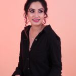 Priyanka KD Instagram - Be bold , be brave enough to be your true self……. #photo #photooftheday #pictures #photooftheday #instagram #instagood #instadaily #love #loveyourself #mumbai #bold #black #priyankakholgade #maharashtra