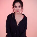 Priyanka KD Instagram - Be bold , be brave enough to be your true self……. #photo #photooftheday #pictures #photooftheday #instagram #instagood #instadaily #love #loveyourself #mumbai #bold #black #priyankakholgade #maharashtra