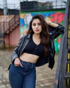 Priyanka KD Instagram - पहचान तो सबसे है मेरी पर भरोसा खुद पर 😉… 
📸 : @portraits_jdstudio 

#priyankakholgade #photo #photooftheday #photography #pictures #picoftheday #instagram #instagood #pose #attitude #attractive #action #love #life #mumbai #maharashtra