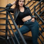 Priyanka KD Instagram - पहचान तो सबसे है मेरी पर भरोसा खुद पर 😉… 📸 : @portraits_jdstudio #priyankakholgade #photo #photooftheday #photography #pictures #picoftheday #instagram #instagood #pose #attitude #attractive #action #love #life #mumbai #maharashtra
