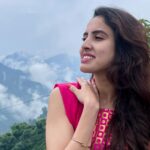 Priyanka KD Instagram - Kedarnath diaries …. #priyankakholgade #kedarnath #kedarnathdham #instagram #instadaily #photography #uttarakhand #gaurikund