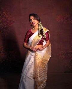 Priyanka KD Instagram - South look 😍….. #priyankakholgade #photography #photooftheday #pictures #pics #southlook #love #life #style #hyderabad #kerala #chennai #mumbai #maharashtra