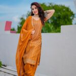 Priyanka KD Instagram – ख्वाहिश नहीं है की हर कोई तारीफ़ करे , लेकिन क़ोशिश यही है की कोई गलत न कहे !! 

#priyankakholgade #instagood #instagram #instadaily #photography #photooftheday #pictures #picoftheday #dresses #punjabi #mumbai #maharashtra