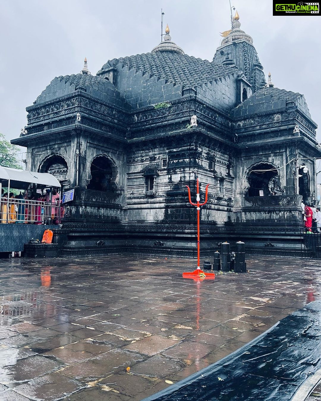 Priyanka KD Instagram - Pehla Somvar bolo Har Har Mahadev ЁЯЩПЁЯП╗ реР рдирдордГрд╢рд┐рд╡рд╛рдп #реР_рдирдордГ_рд╢рд┐рд╡рд╛рдп #harharmahadev #mahadev #jyotirling #nashik #mahadev #priyankakholgade #priyankakd #maharashtra #mumbai #puna #dev #devokedevmahadev #hindutemple рд╢реНрд░реА рддреНрд░рдпрдВрдмрдХреЗрд╢реНрд╡рд░ рдорд╣рд╛рджреЗрд╡ рдордиреНрджрд┐рд░, рддреНрд░рдпрдореНрдмрдХреЗрд╢реНрд╡рд░