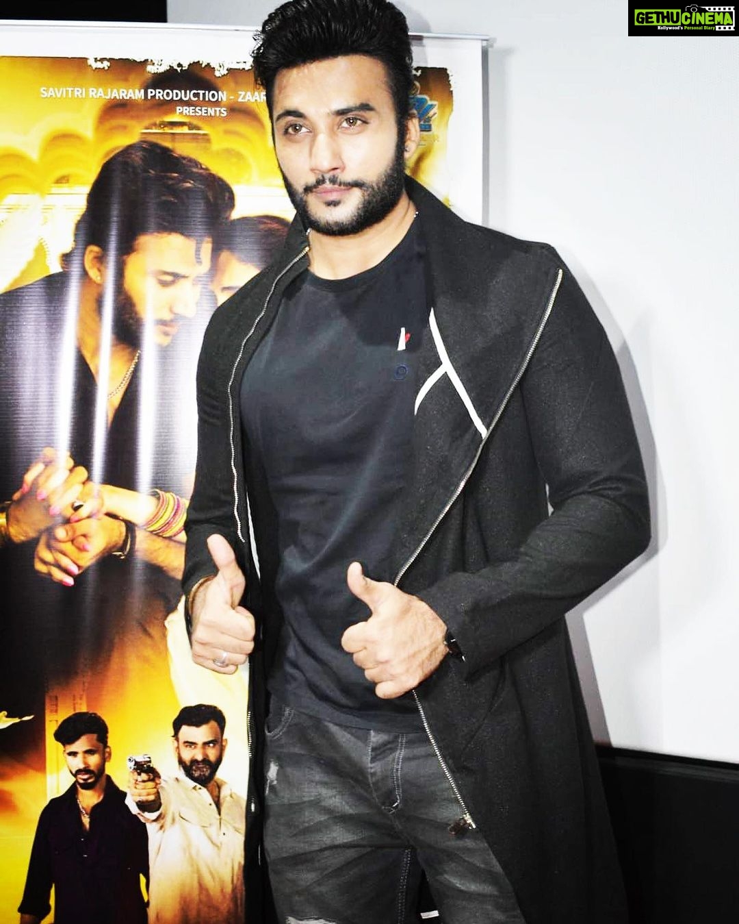 Priyanka KD Instagram - Story of love,Relation & Sacrifice … “Press conference for TASVEER ” !!full song coming this week !! TASVEER❤️ New song 🎵 WRITTEN & DIRECTED BY : @zuberkkhan ZUBER K KHAN Song : TASVEER 🌌💓 Singer : RASHID HUSSAIN @officialrashid_h Music: AFSHAL SADANI @affumusic Cast : ZUBER K KHAN @zuberkkhan , PRIYANKA KD @iam_priyanka_kd YOGESH PANDIT @pandityogesh62 Lyricist : NADYSTA and AFfuMusic Production : SAVITRI RAJA RAM PRODUCTION with ZAAR FILMS & Music @z.a.a.r_films Editor : SAIYAM GHAI @saiyam_ghai_ D.o.P : Ritesh @riteshcinematographer COLORIST: ANKIT DUBEY(ICG) @ankit0087 Costumes : SHARVIN & ARTI DUBEY Additional cast : SHAHZAD A. KHAN @casting.shahzad @dilkash.shaikh.39 DILKASH SHAIKH, NOOPUR SINGH @noopurssofficial_11 Casting : AFAQ & SHAHZAD @casting.shahzad Assistant Director : @_thelastprince . . . . @z.a.a.r_films @pandityogesh62 @casting.shahzad @noopurssofficial_11 @dilkash.shaikh.39 @ankit0087 @iam_priyanka_kd @affumusic @_thelastprince . “Another journey of Actor .director .producer “ . #zaarfilms #savitrirajatamproduction#newsong 🖇️💫 #eiduladha #producer #director #actor #releasingsoon #actorslife🎬 #directorslife🎥 #producerslife🎬🎥 #eat #sleep #shoot #workout #repeat #onemanarmy🔥 #roaring🦁 #entourage 🔥