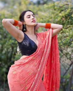 Priyanka KD Instagram - कैसा है look ? with different style सारी and southstyle ….

#priyankakholgade #instagram #instagood #instadaily #photography #photooftheday #love #lifestyle #saree #sareefashion #sareelove #sareelover #hyderabad #mumbai #maharashtra #southstyle #telugu
