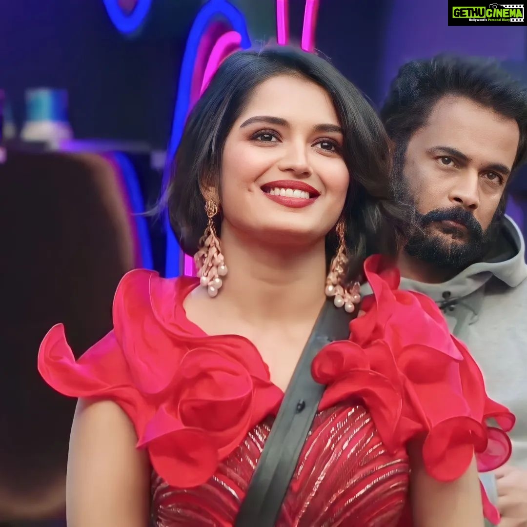 Priyanka M Jain Instagram - Red π β₯ Outfit: @eeshadesignsofficial Jewellery: @alluringaccessories.a2 #biggbossseason7 #biggbosstelugu #priyankajain #priyankabb7 #piyu #bb7 #starmaa #disneyplushotstar #BiggBossTelugu7 #priyankaonbbtelugu7 #BiggBossTelugu7 #biggboss7telugu