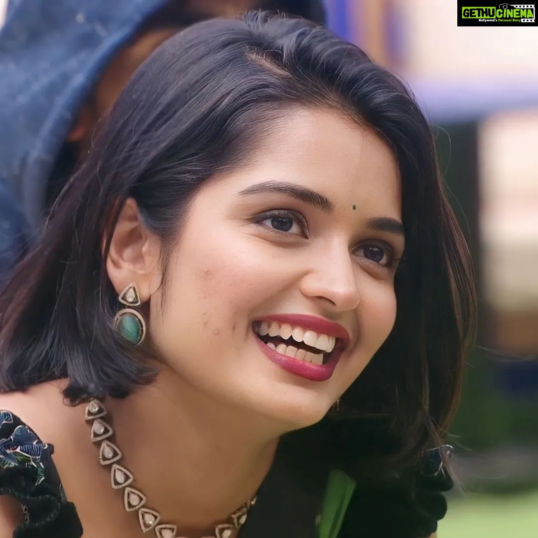 Priyanka M Jain Instagram - Her 100% efforts in the game 😍 Jewellery: @yuvi_collections #biggbossseason7 #biggbosstelugu #priyankajain #priyankabb7 #piyu #bb7 #starmaa #disneyplushotstar #BiggBossTelugu7 #priyankaonbbtelugu7 #BiggBossTelugu7 #biggboss7teluguupdates