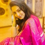 Priyanka Mondal Instagram - মহা নবমীর রাত সবাইকে জানাই শুভ বিজয়া দশমীর আন্তরিক শুভেচ্ছা ও অভিনন্দন 🙏🏻 #pujo2023 Saree from @nallisilksarees