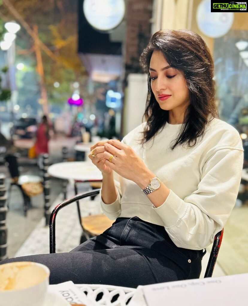 Priyanka Mondal Instagram - NO Those are not candid pictures at all I’m posing actually #pictureoftheday #candidlove #priyankamondalofficial #candid