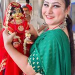 Priyanka Pandit Instagram - Kitni sundar radha rani ke darshan huye 😍😍 Barsana Dham