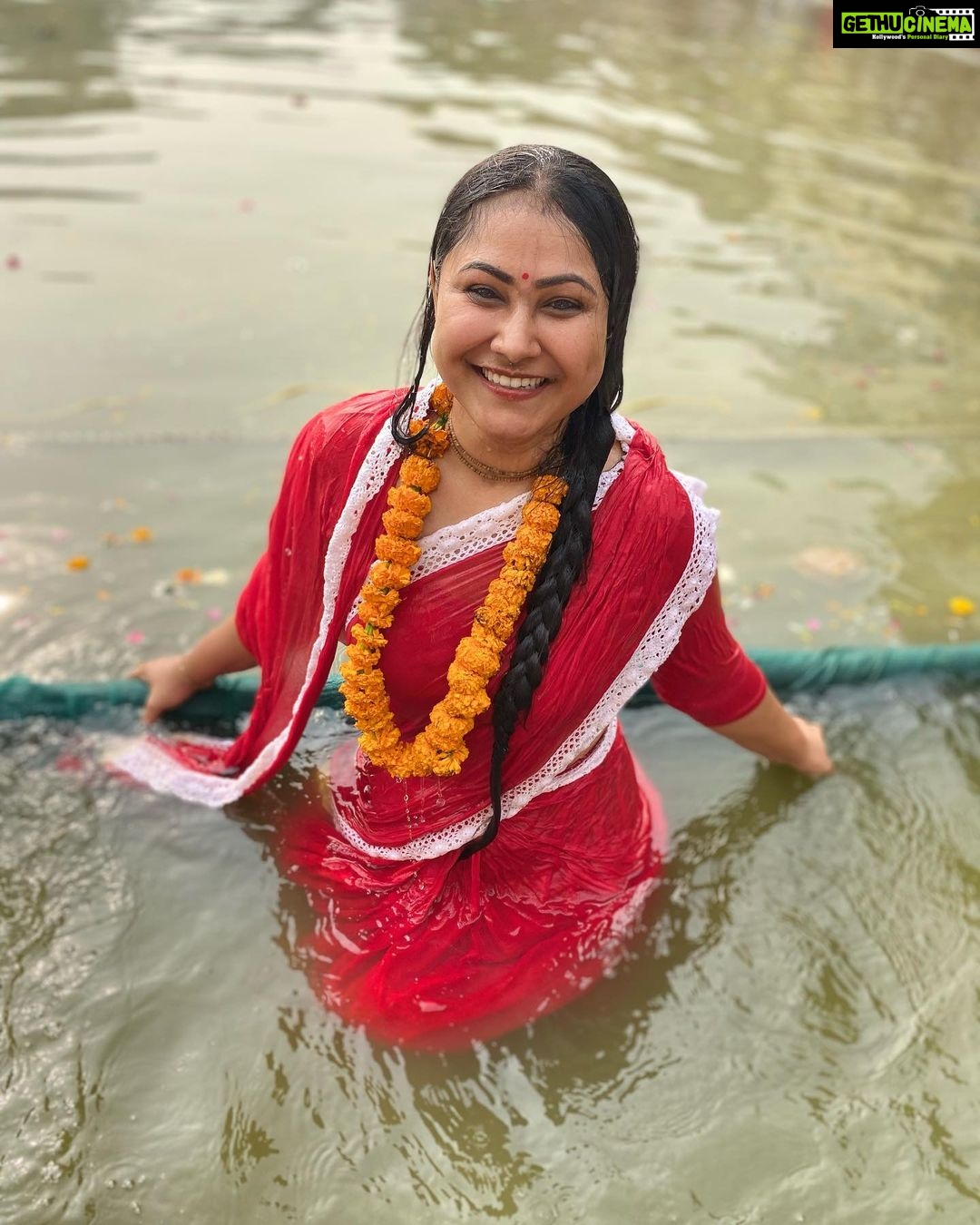 Priyanka Pandit Instagram - Snana daan 🥰 2023 At Radha Kund 🥰 jai shree radhe