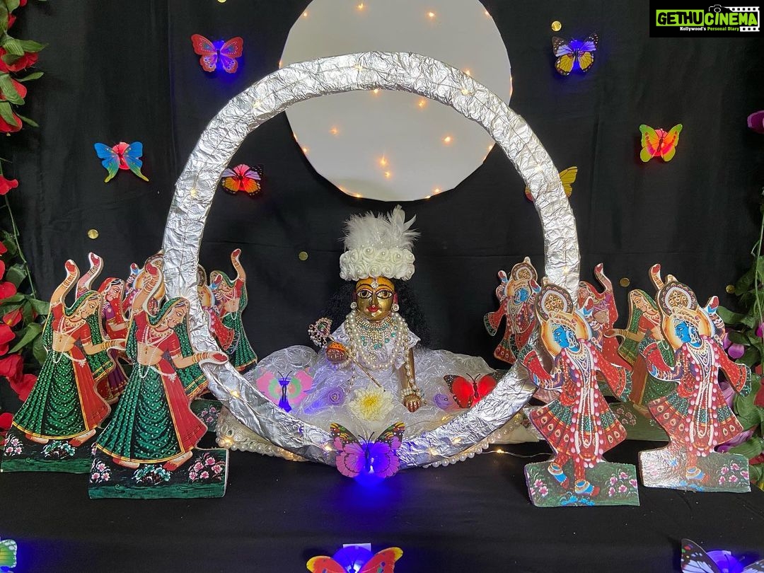 Priyanka Pandit Instagram - Sharad purnima ki subhkamnaye 🥰 shwetambar vastra shringar darshan Mumbai, Maharashtra