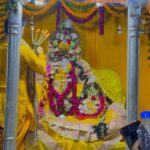 Priyanka Pandit Instagram – @shriradhikavallabhmandir ✨♥️

#radhikavallabhtemple #vrindavan ♥️🌹

#shriradhikavallabhmandir 

♥️🌹💞✨♥️🌹💞✨

@shriradhikavallabhmandir 

@_u_gusaiji_yuvraj 

♥️♥️प्यारे राधिकावल्लभ लाल
#radhikavallabh #radhe #radhekrishna 
#radhikavallabhmandir #shriharivansh 
#reelsinstagram #instagood #reels 
#explorepage #explore #viral 
#yuvraj #shrihitujjawalgoswami 
#ujjawalgoswami #radhikavallabhlal
#radhekrishna #instagram #instagood#youtubeshorts #radheradhe #radhikavallabh #vrindavan #vrindavandham 
#shorts #vidio #follow #youtube