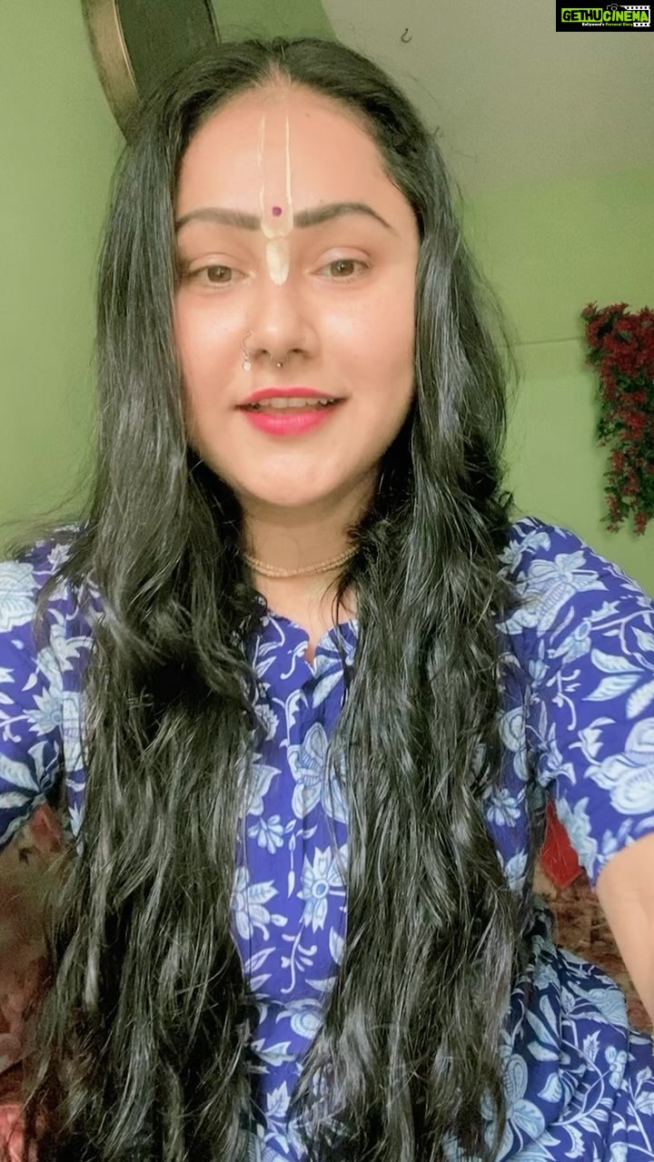 Priyanka Pandit Instagram - Koi bhool hui ho toh maaf kijiyega 🥰jai mata di