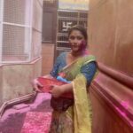 Priyanka Pandit Instagram - हर व्यक्ति के जीवाणु में,कुछ कमी ज़रूर रह जाती है,ताकि वह समझ सके कि दुनिया मनुष्य नहीं ईश्वर चलता है ❤️जय श्री राधे Mumbai, Maharashtra