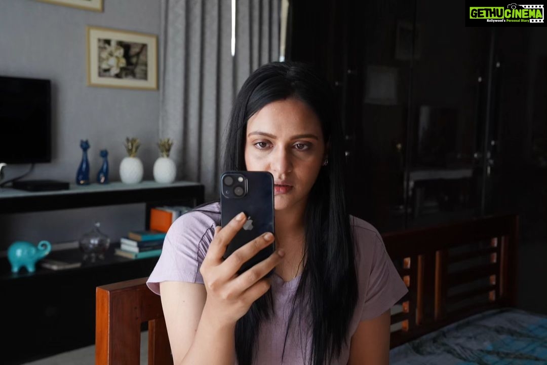 Priyanka Sarkar Instagram - মল্লিকা দাস, নাকি দাশ? নাকি ভট্টাচার্য? ইন্দ্রনীল রায়চৌধুরীর প্রথম Web Series "ছোটলোক" দেখুন @zee5 -এ! #ChhotolokOnZee5 #KeChhotolok #ErporKi #AroBeshiEntertainment #ZEE5 #IndranilRoyChowdhury @damineeb #IndraniHalder @gauravchakrabarty @ushasi @ushasieofficial #LoknathDey #SumitSamaddar @zee5_bangla #Cherrypix