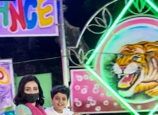 Priyanka Sarkar Instagram - সপ্তমীর সন্ধ্যে.... #DurgaPuja2023 #metadurgapujasquad