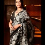 Priyanka Sarkar Instagram - For @t2telegraph ... @priyankaroy.11 📸 @pabsclick 🥻 @stylebysumit 💄 @makeupbybithikabenia @moumitasani #throwback