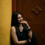 Priyanka Sarkar Instagram - Moods... @ami_baundule @makeupbybithikabenia @moumitasani @bhaskar5100 @abhireporting #KolkataClassic ...