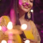 Priyanka Sarkar Instagram - দীপাবলির পুণ্য আলোয় দূর হোক সব অন্ধকার। @parimalincense - এর #Gurudev ও #Shantiniketan আগরবাতি হোক প্রতি ঘরের প্রার্থনার সাথী। সকলকে জানাই কালীপুজো ও দীপাবলির আন্তরিক শুভেচ্ছা। #ParimalMandir #Agarbatti #Diwali2023 #HappyDiwali