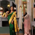 Priyanka Sarkar Instagram - #PujoReady ... @priyagopalbishoyiofficial @sanjibghoshphotography @fashiondoctor_official @makeupbysumanganguly @moumitasani