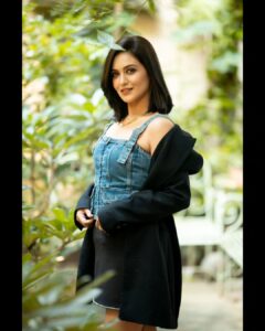 Priyanka Sarkar Instagram - #EventReady ...

For #Kurban trailer launch yesterday...

Styling @fashiondoctor_official 
Makeup @sumanganguly2022 
Photography @imsayandey