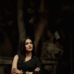 Priyanka Sarkar Instagram - 🖤🩶🤍🩶🖤 ... #KolkataClassic ...