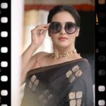 Priyanka Sarkar Instagram - @priyagopalbishoyiofficial শুটিংয়ের ক্যামেরার পেছনের বিশেষ কিছু মুহূর্ত... #PriyaGopalBishoyi #Saree #EthnicFashion #TraditionalWear #Sarees #DurgaPuja2023