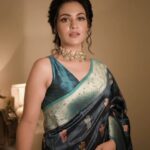 Priyanka Sarkar Instagram - শাড়ির রঙে মিশে যাক উৎসবের রং! উৎসবের মরশুম করে তুলতে রঙিন সঙ্গে থাকুক @priyagopalbishoyiofficial... #PriyaGopalBishoyi #Saree #EthnicFashion #TraditionalWear #Sarees #Sari #SareeStyle #SareeFashion #SareeCollection #PujoCollection