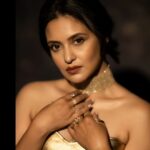 Priyanka Sarkar Instagram - ✨️✨️✨️ ... @imsayandey @stylebytanvi @makeupbysumanganguly @bhaskar5100 @abhireporting