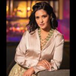 Priyanka Sarkar Instagram - For @aajkaal.in #Pujabarshiki ... Clicked by @sayantan_dutta_photography Styling @fashiondoctor_official Makeup @makeup_abhijithchanda